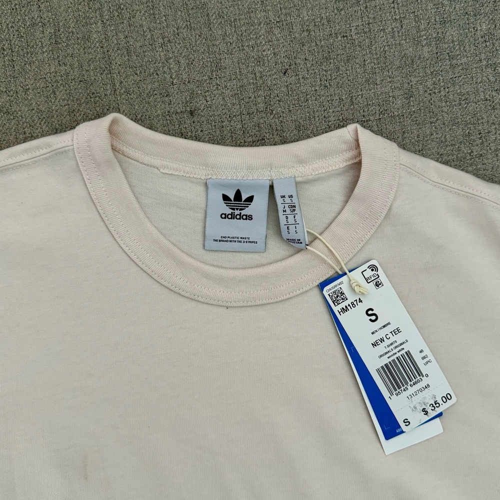 ADICOLOR Neuclassics Men’s Tee✨ - Picture 4 of 5